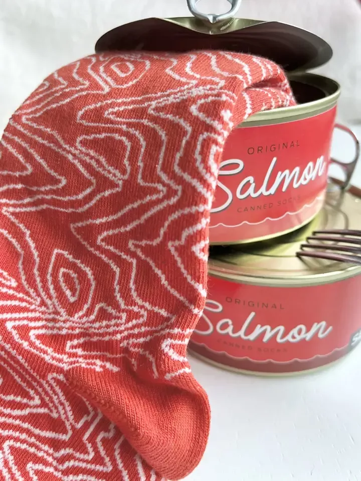 SAUMON CHAUSSETTES EN BOÎTE