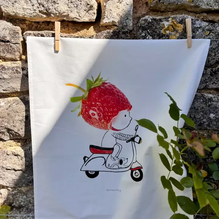 TORCHON DE CUISINE LA FRAISE EN VESPA - LES CHAHUTEES