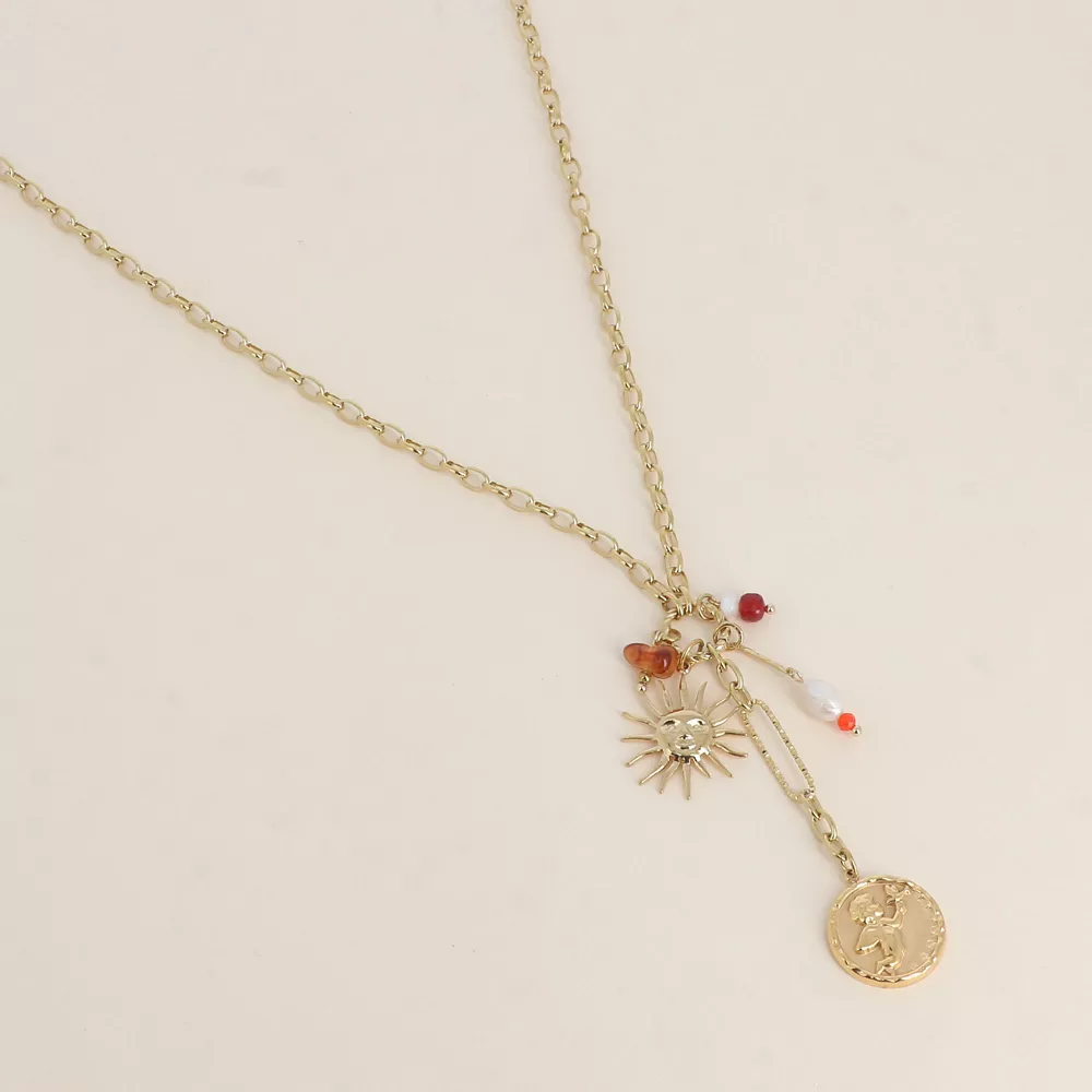 COLLIER EN Y ACIER INOXYDABLE DORÉ – BRELOQUES CUPIDON, SOLEIL & PERLES – BOHM PARIS