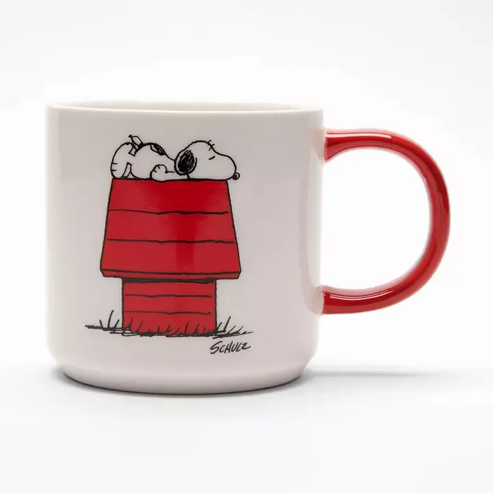 MUG SNOOPY “ALLERGIC TO MORNINGS” EN PORCELAINE – PEANUTS x MAGPIE