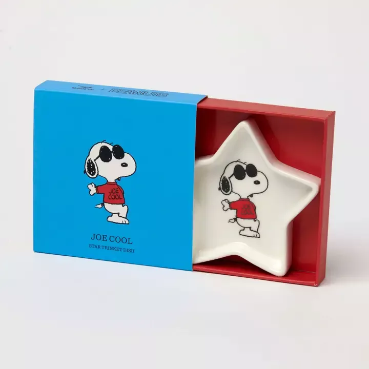 VIDE-POCHE / ASSIETTE À BIJOUX SNOOPY “JOE COOL” EN CÉRAMIQUE – PEANUTS x MAGPIE