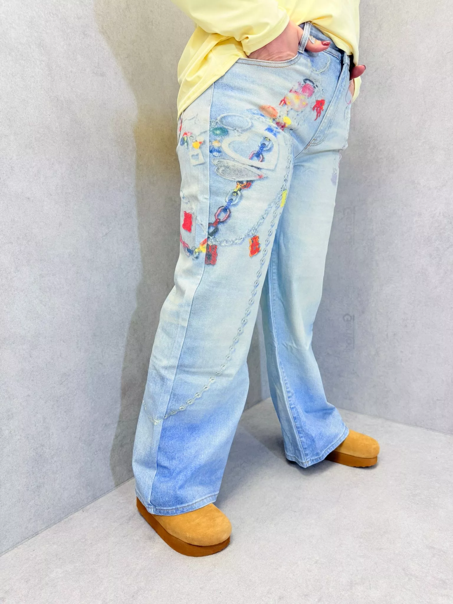 JEANS AARON LIGHT BLUE DENIM – IMPRIMÉ FIGURATIF EFFET ESTOMPÉ