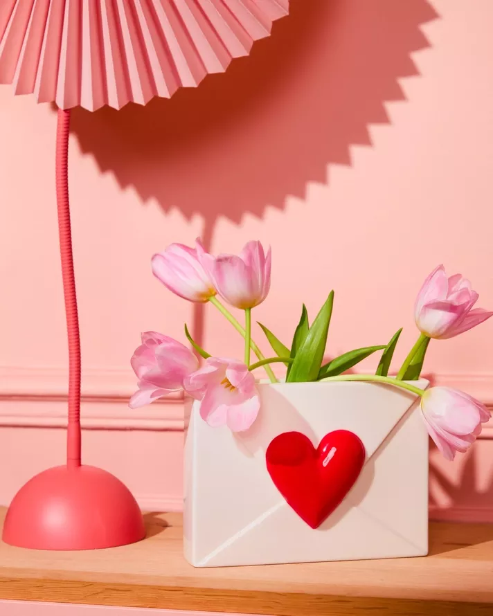 VASE EN CÉRAMIQUE LETTRE D’AMOUR CŒUR – FLUID MARKET