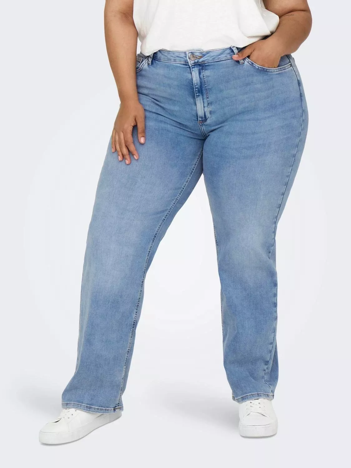 JEAN WILLY JAMBE LARGE – ONLY CARMAKOMA – GRANDE TAILLE 42–54