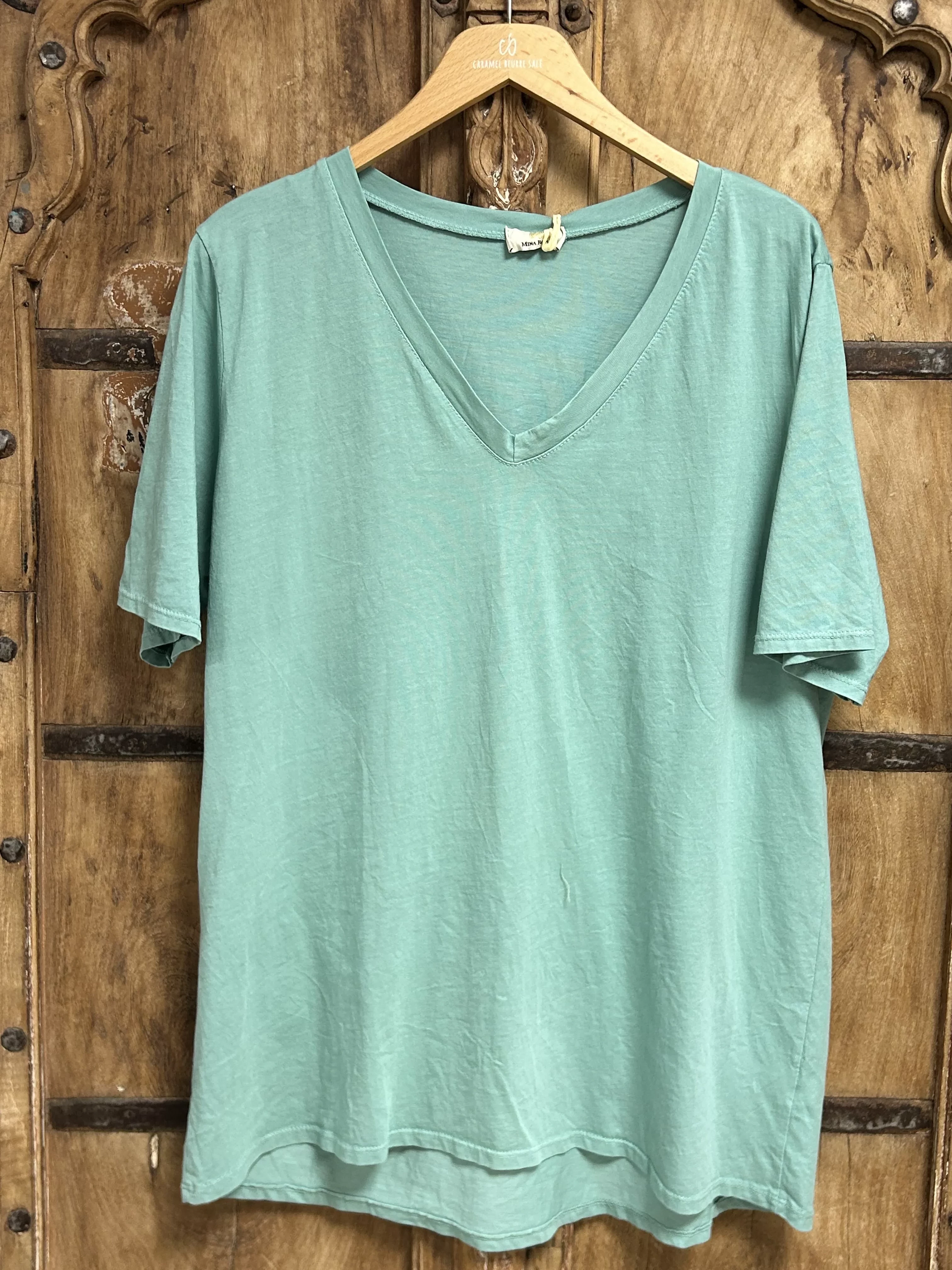 T-SHIRT BASIQUE COL V UNI – GRANDE TAILLE JUSQU’À 50