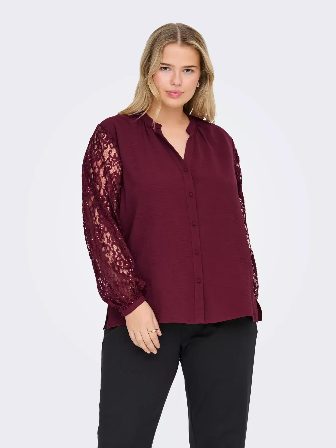BLOUSE MANCHES DENTELLE SIMONE - ONLY CARMAKOMA - GRANDE TAILLE 42-54