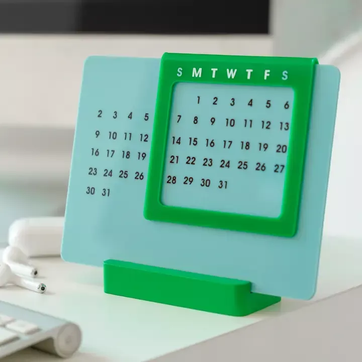 CALENDRIER PERPÉTUEL DESIGN – HELIO FERRETTI – PRATIQUE ET ÉPURÉ