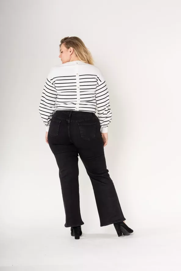 JEANS FLARE SCHWARZ – NINA CARTER – GROSSE GRÖSSEN 40–50