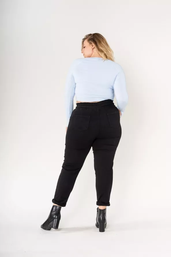 PANTAJOGG JEANS SCHWARZ – NINA CARTER – GROSSE GRÖSSEN 42–50