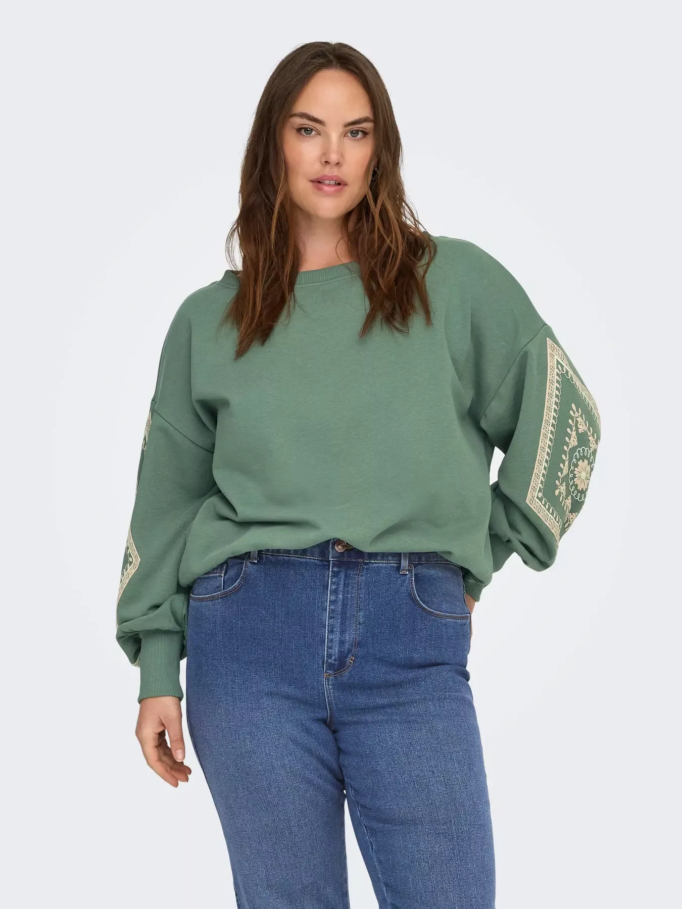 SWEATSHIRT COL BATEAU – ONLY CARMAKOMA – GRANDE TAILLE 42–54