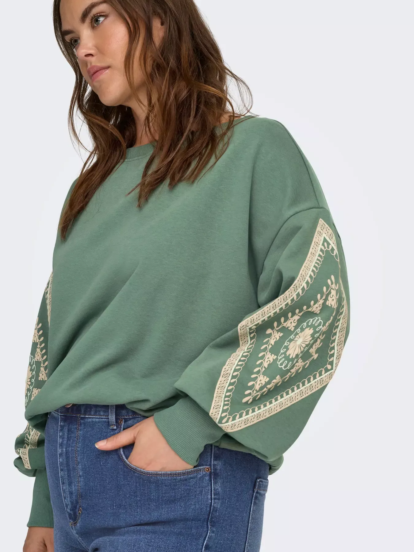 SWEATSHIRT COL BATEAU – ONLY CARMAKOMA – GRANDE TAILLE 42–54