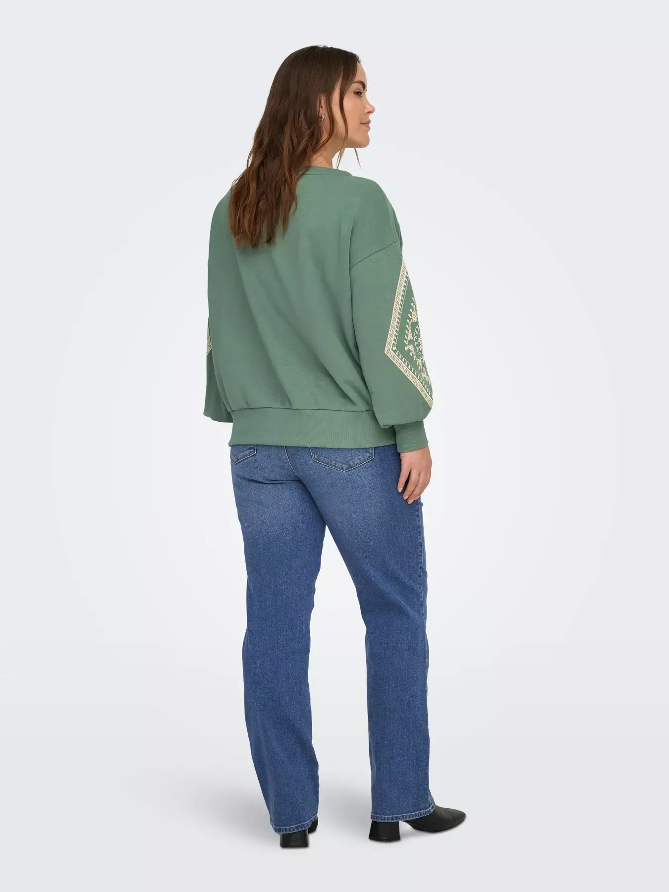 SWEATSHIRT COL BATEAU – ONLY CARMAKOMA – GRANDE TAILLE 42–54