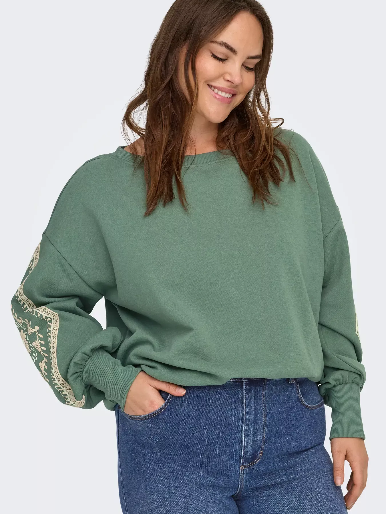 SWEATSHIRT COL BATEAU – ONLY CARMAKOMA – GRANDE TAILLE 42–54