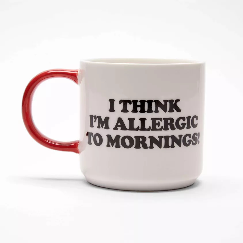 MUG SNOOPY “ALLERGIC TO MORNINGS” EN PORCELAINE – PEANUTS x MAGPIE