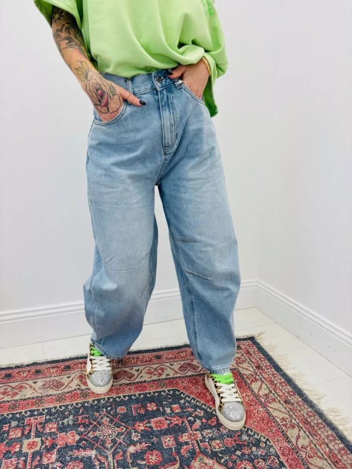 JEANS BARREL FEMME – TAILLES 34–42