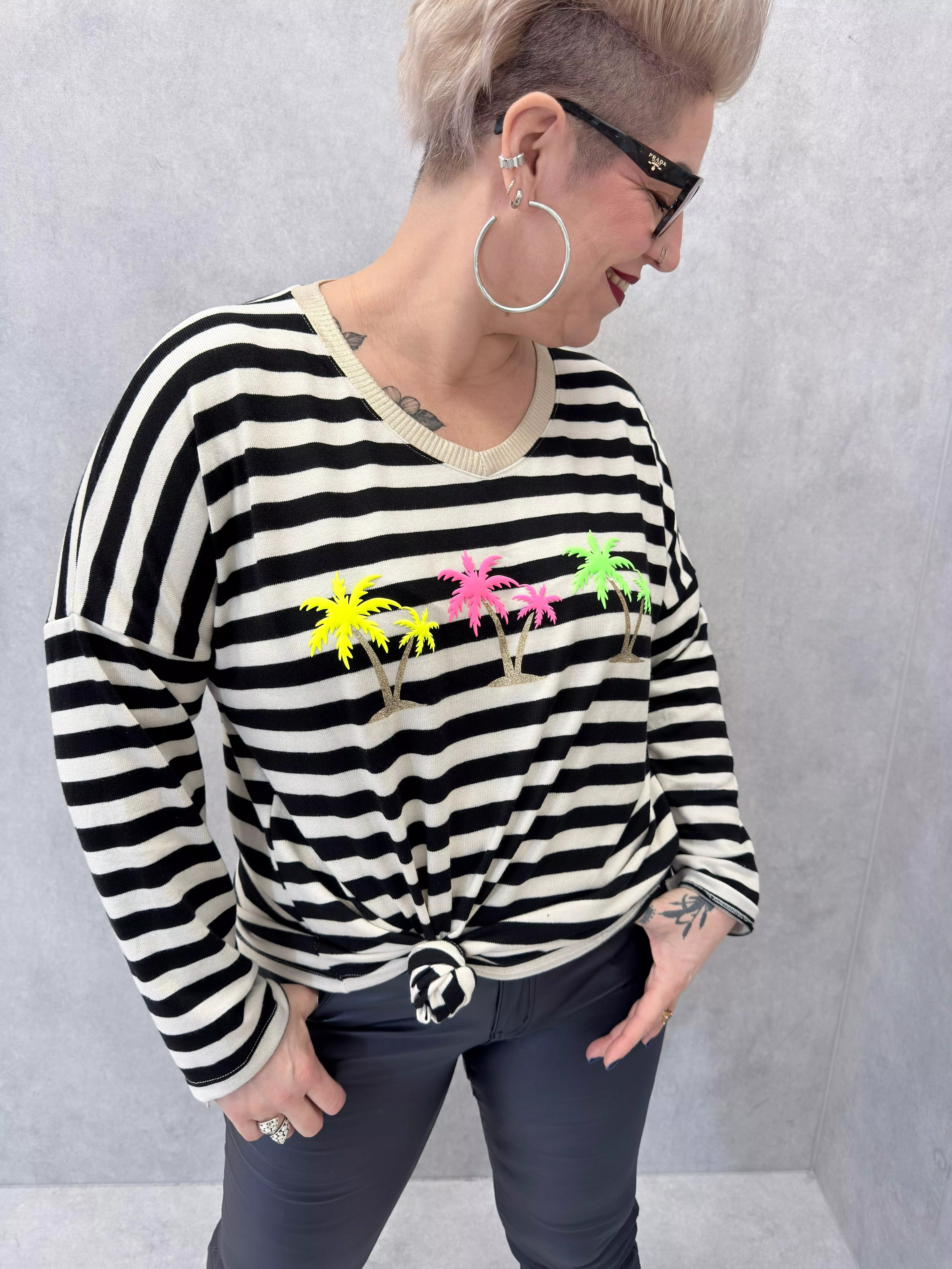PULL PALMIER RAYÉ – COL V DORÉ – GRANDE TAILLE 44–48