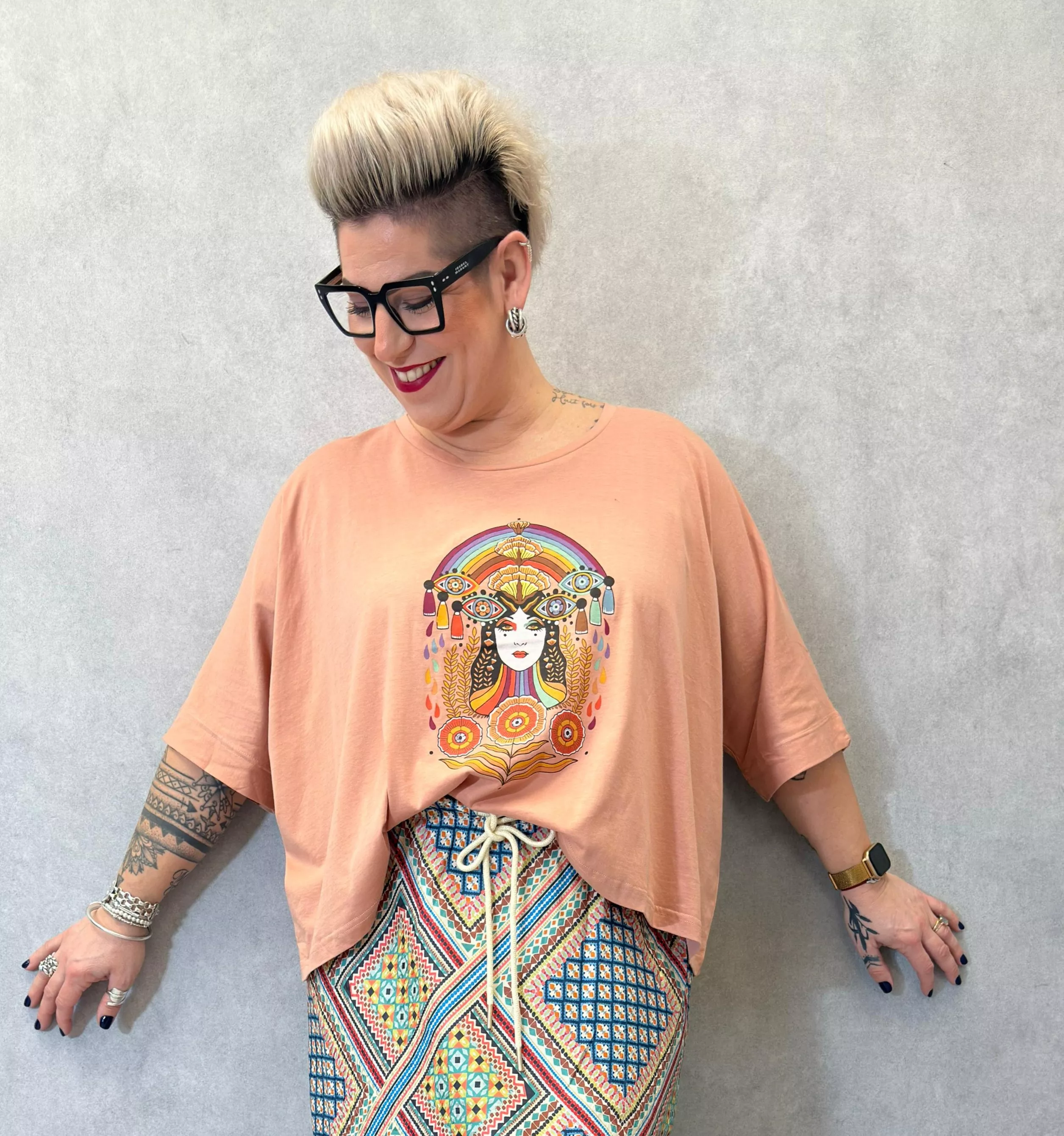 T-SHIRT IRISÉE – LUNA BLOOM – GRANDE TAILLE 44–58