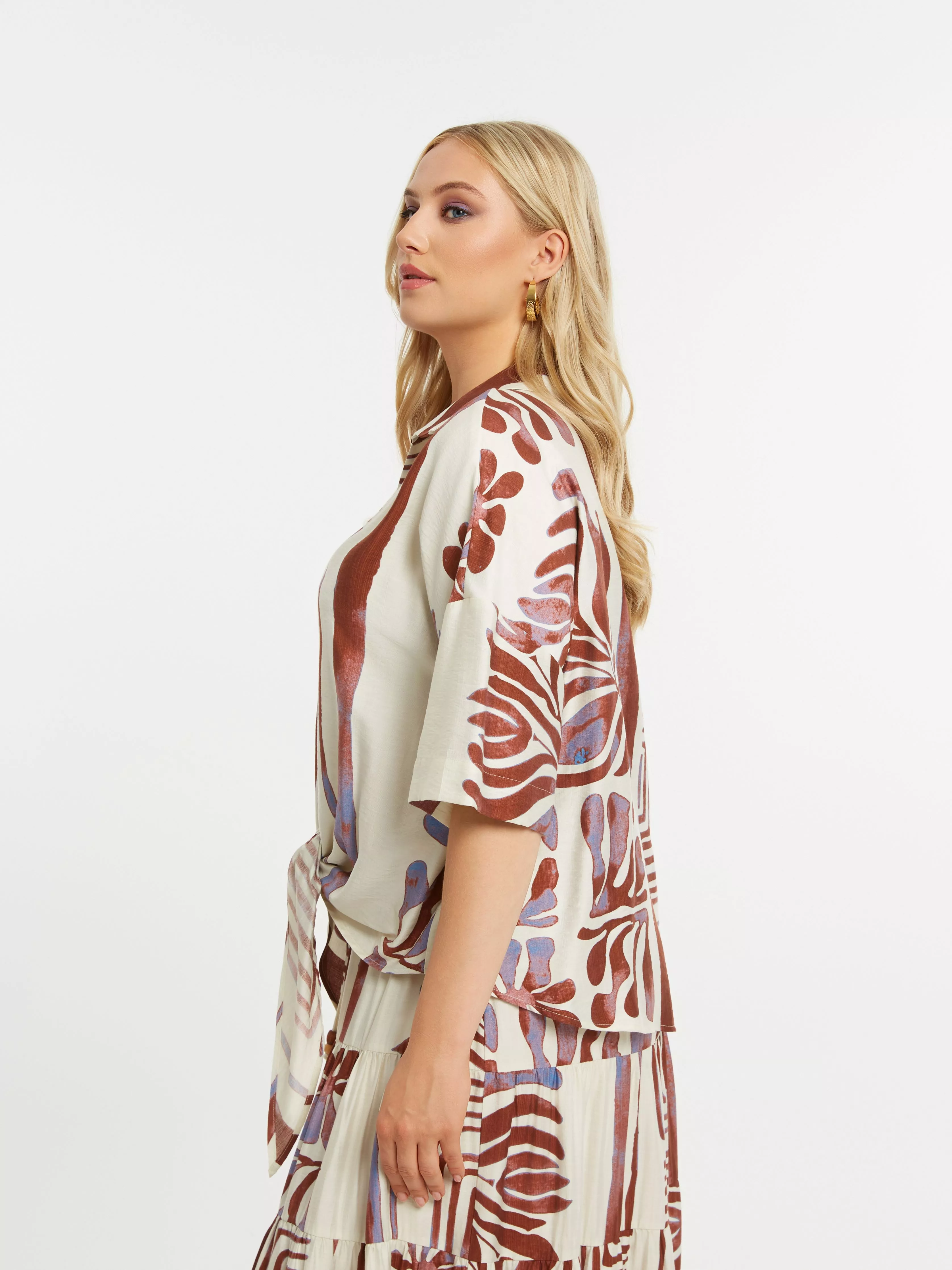 BLOUSE À NOUER FLUIDE IMPRIMÉE – MAT FASHION – GRANDE TAILLE 42–52