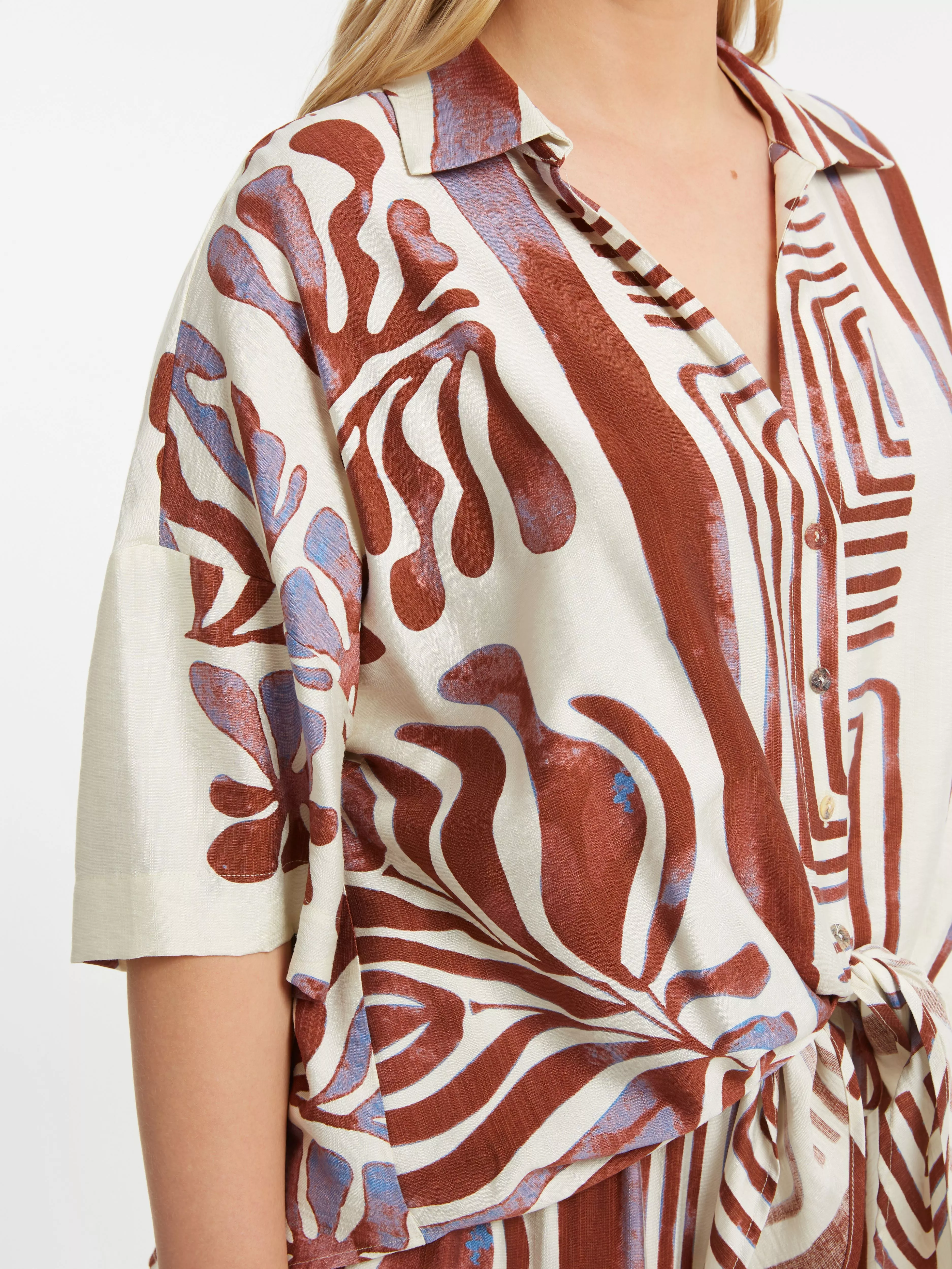 BLOUSE À NOUER FLUIDE IMPRIMÉE – MAT FASHION – GRANDE TAILLE 42–52