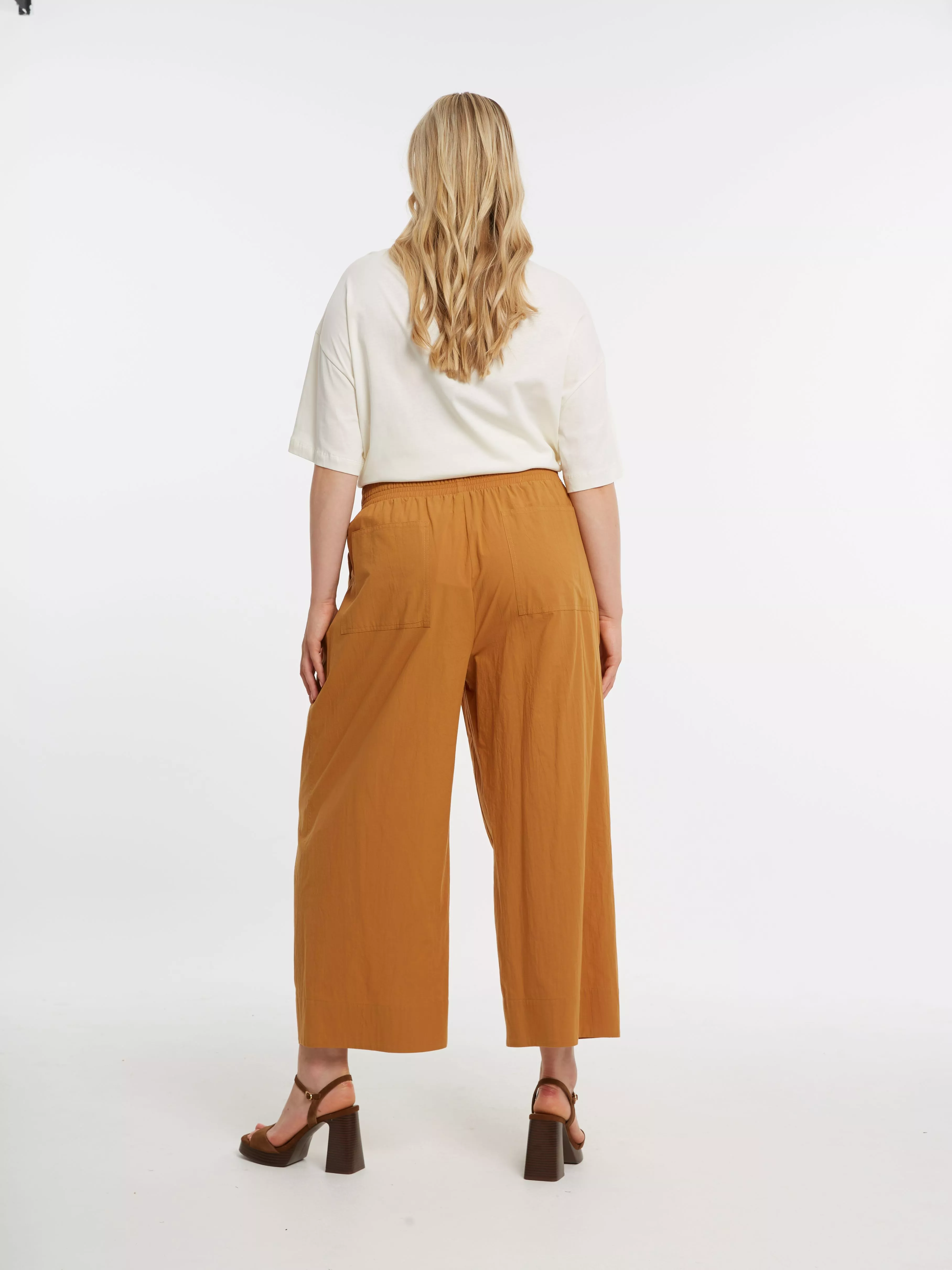 PANTALON CARAMEL 7/8 – MAT FASHION – GRANDE TAILLE 42–52