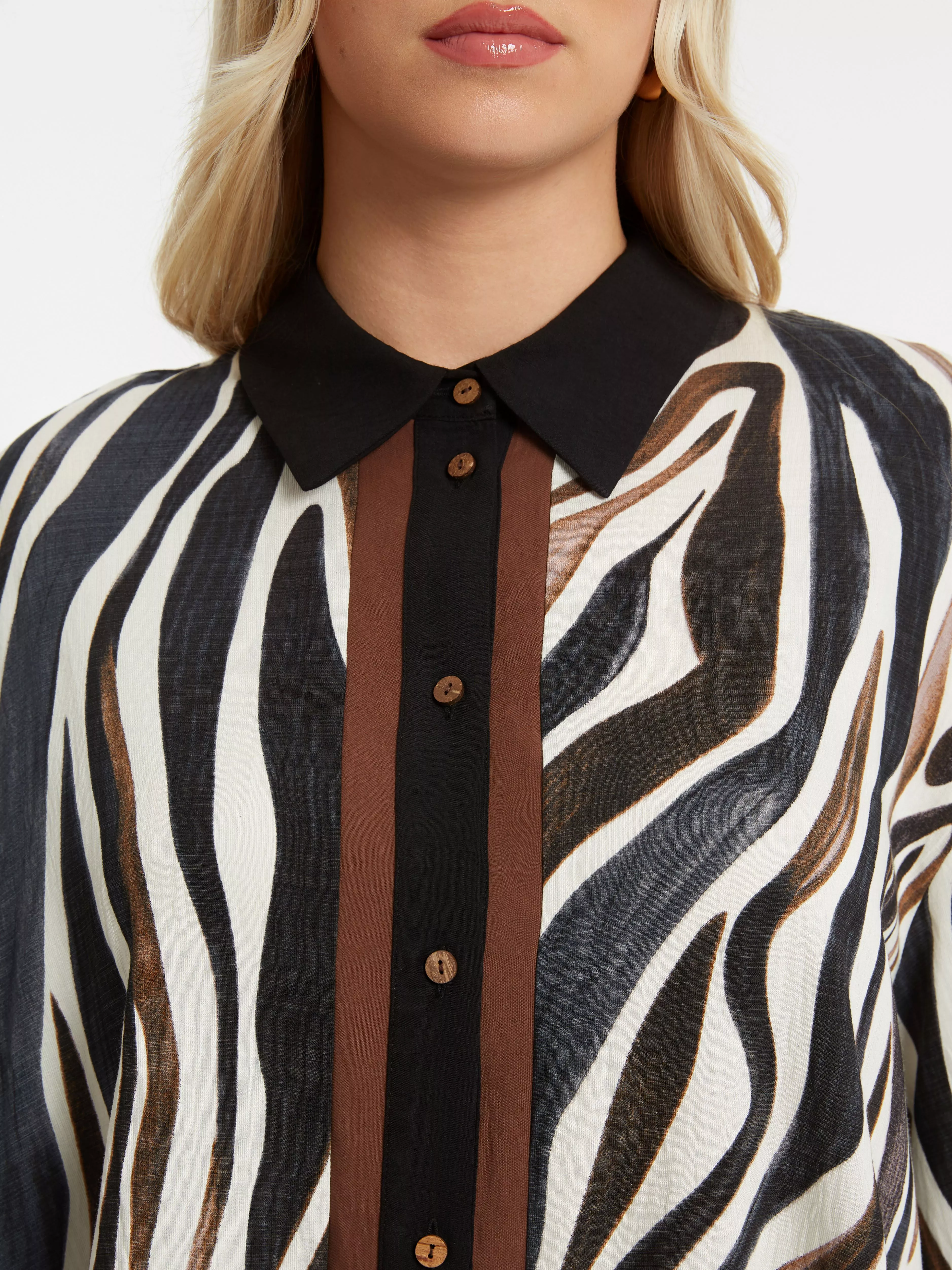BLOUSE VOLUPTUEUSE IMPRIMÉ SAFARI – MAT FASHION – GRANDE TAILLE 44–54