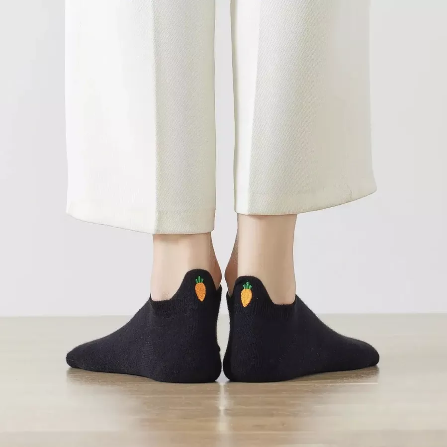 SOQUETTES LANGUETTE CAROTTE – TITES CHAUSSETTES