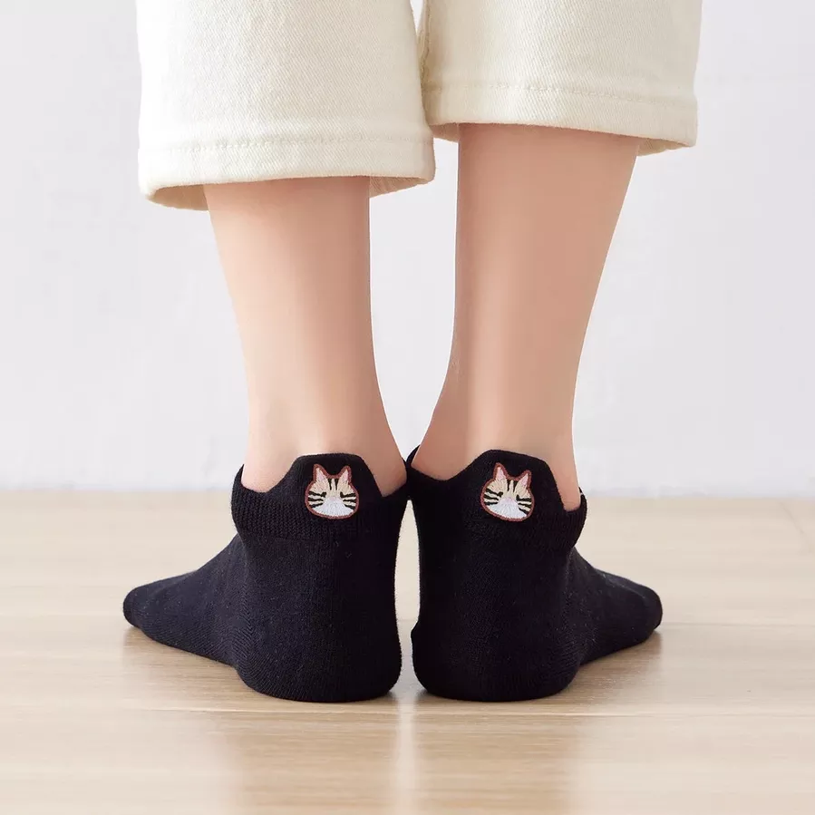 SOQUETTES LANGUETTE CHAT – TITES CHAUSSETTES