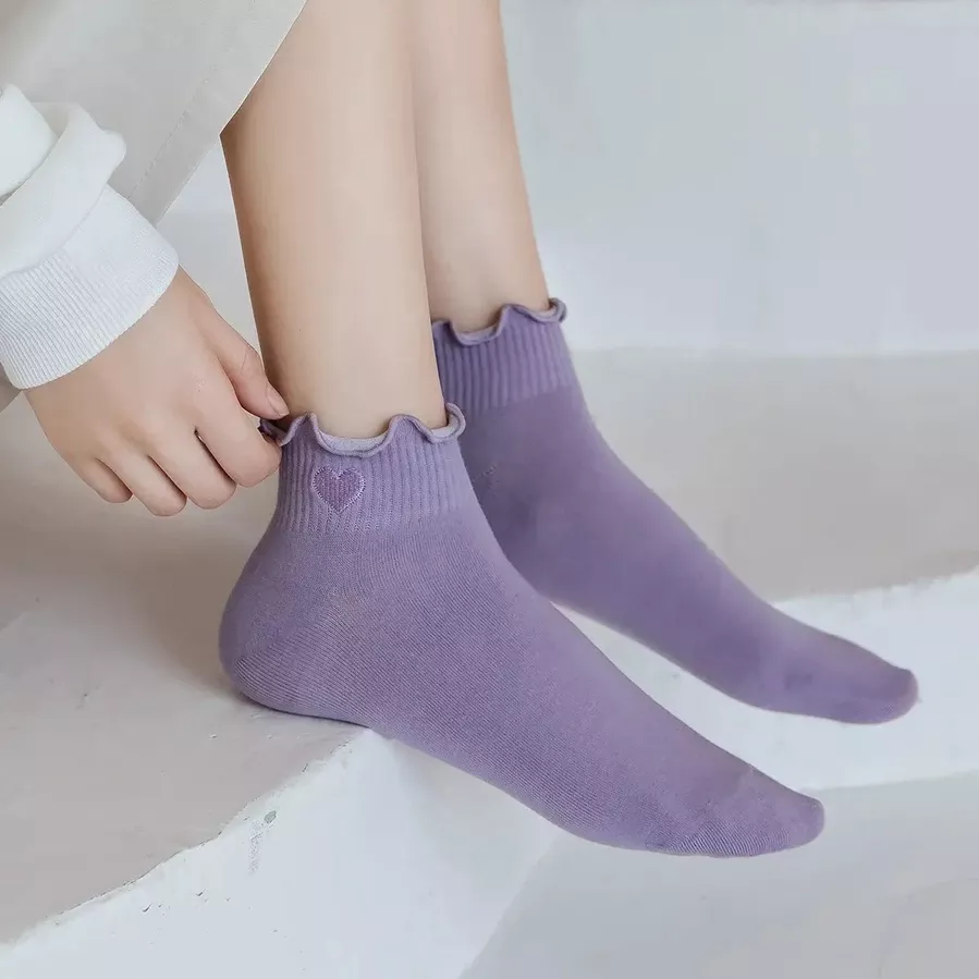 SOQUETTES MI-HAUTES CŒUR TENDRE ET VOLANT – TITES CHAUSSETTES