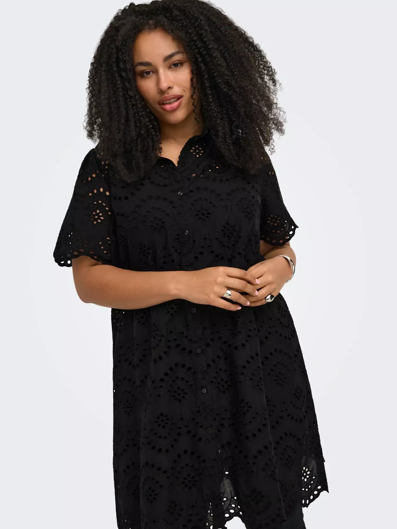 ROBE DANIELA BRODERIE ANGLAISE – ONLY CARMAKOMA – GRANDE TAILLE 46–54