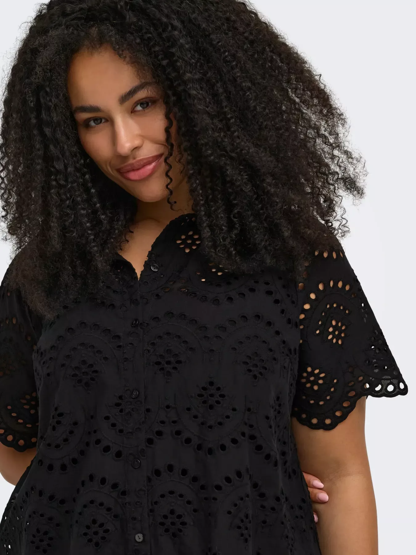 ROBE DANIELA BRODERIE ANGLAISE – ONLY CARMAKOMA – GRANDE TAILLE 46–54