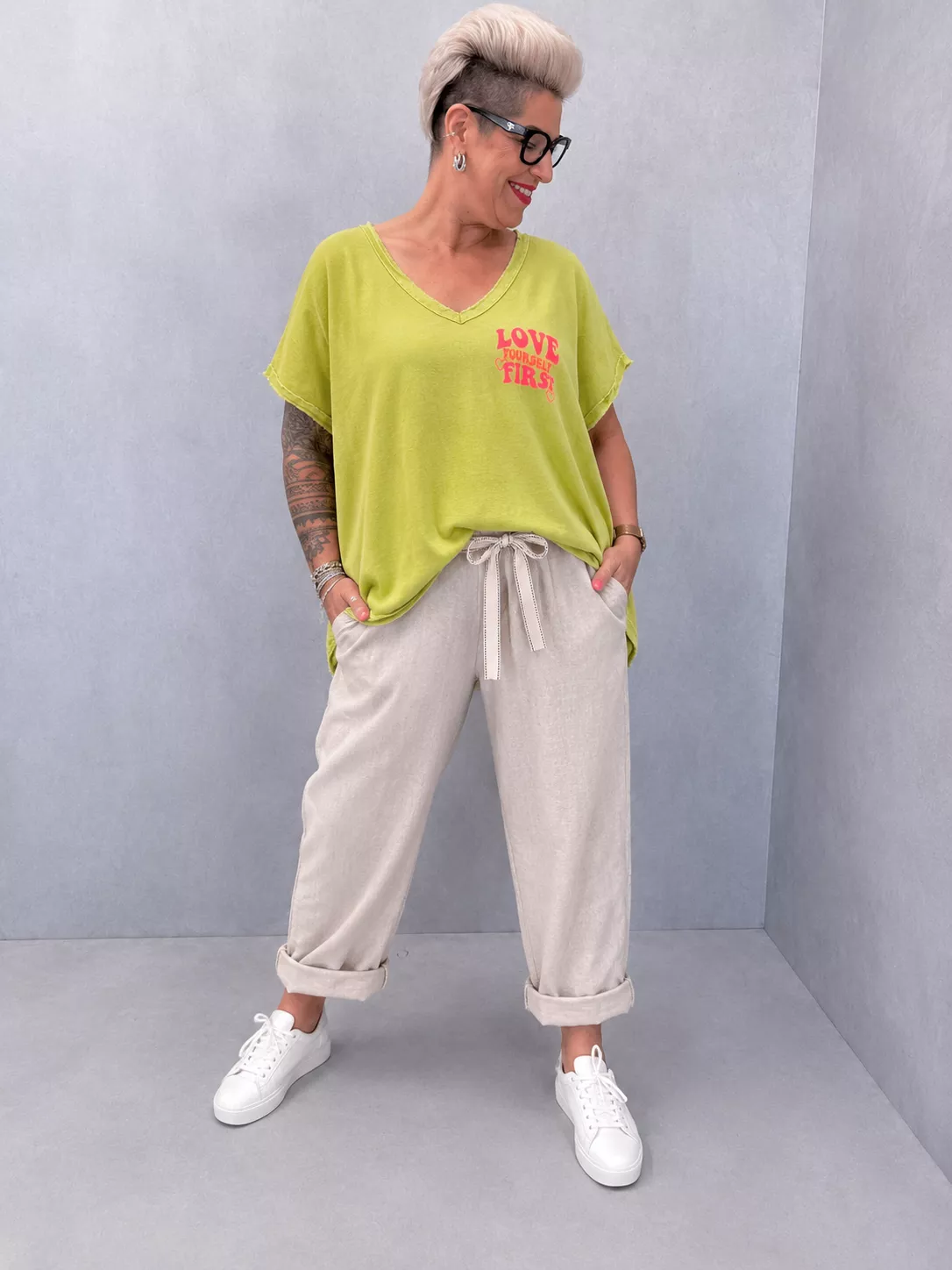 T-SHIRT LOVE YOURSELF FIRST – VINTAGE – GRANDE TAILLE 46–48