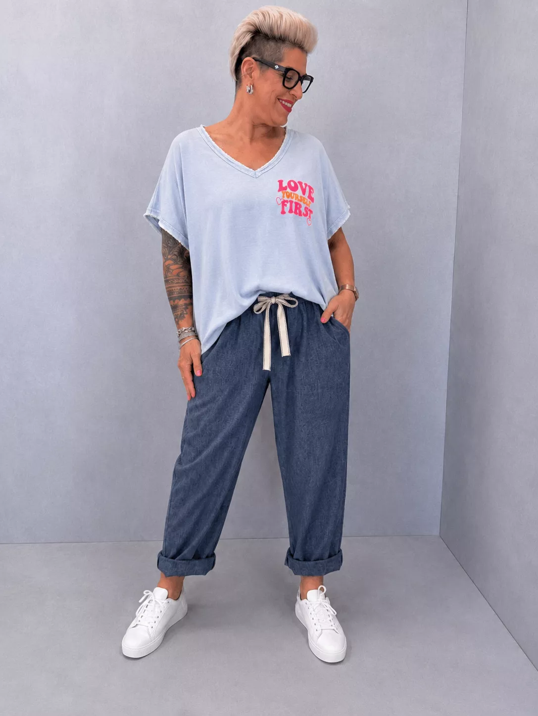T-SHIRT LOVE YOURSELF FIRST – VINTAGE – GRANDE TAILLE 46–48