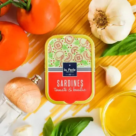 SARDINES À LA TOMATE & AU BASILIC – POIDS TOTAL NET 115 G – LA PERLE DES DIEUX 1887
