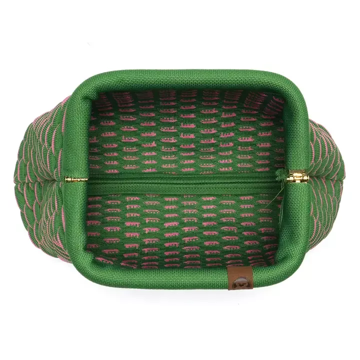 POCHETTE EMMA VERTE ET ROSE EFFET ÉCAILLES – LOT 83