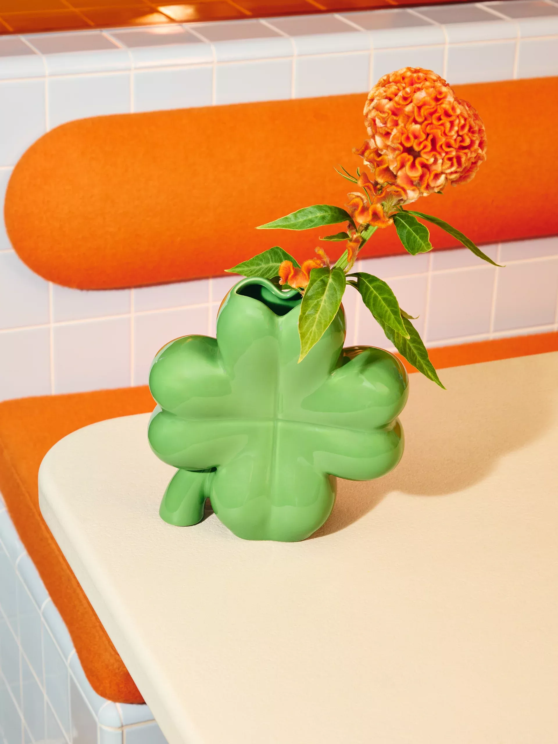VASE TRÈFLE EN CÉRAMIQUE – FLUID MARKET