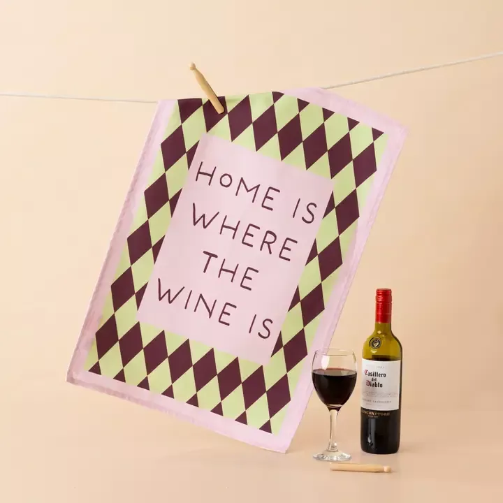 GESCHIRRTUCH AUS BAUMWOLLE – HOME IS WHERE THE WINE IS – MADDISON BALL CREATIVE