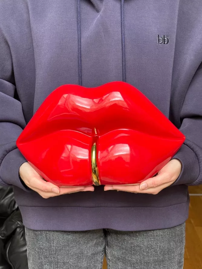 VASE BOUCHE REBELLE – ROUGE – UPSIDE STORIES