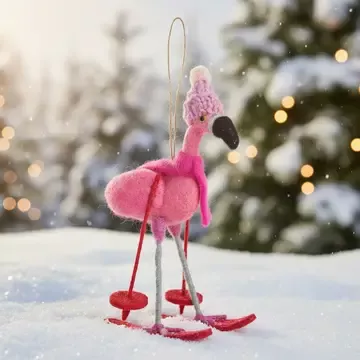 DÉCORATION À SUSPENDRE EN FEUTRE – FLAMANT ROSE SKIEUR – FELT SO GOOD